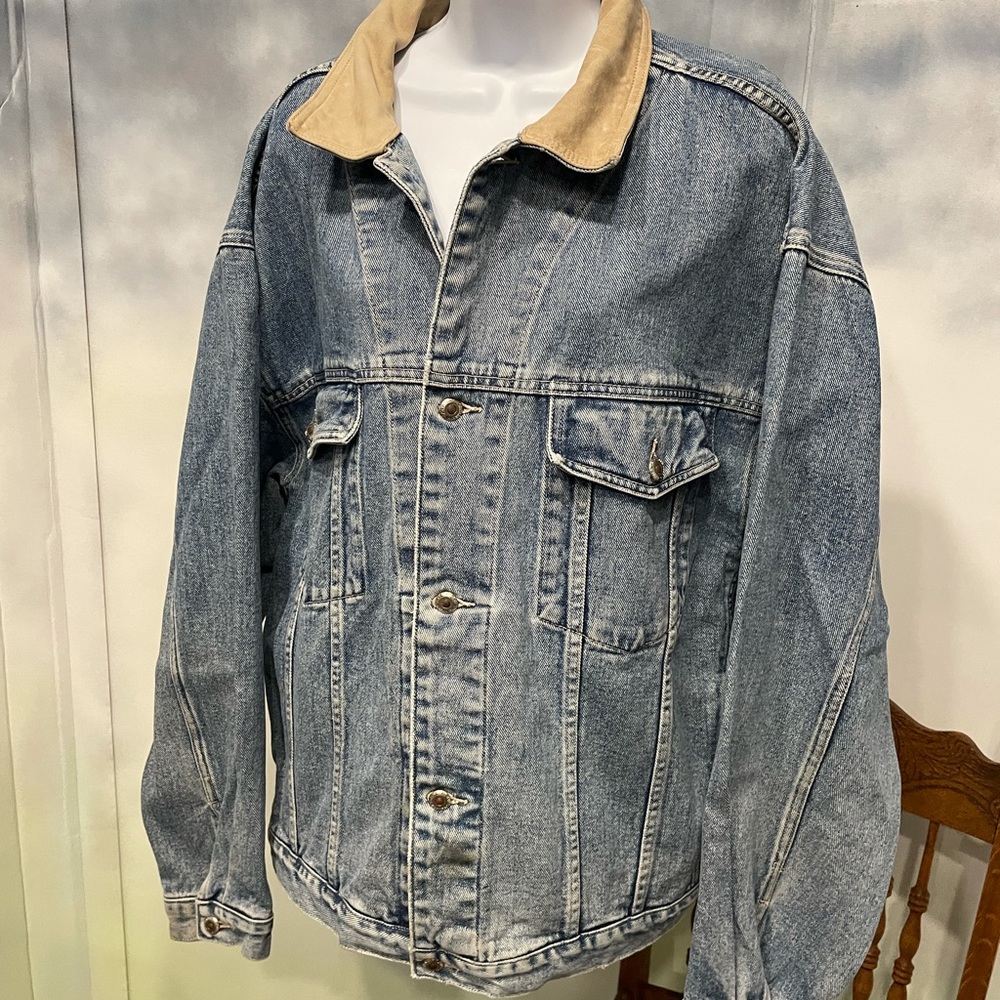 Stone washed denim jacket with tan leather collar